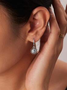 1 对不锈钢防水不褪色复古金色太阳形环形耳环适合女性日常佩戴 - 太陽耳圈銀色 - 查看 1