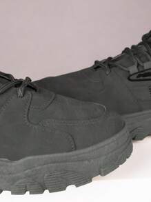 Botas de Hombre Clásicas y Tacticas: Zapatos Multifuncionales con Piel Sintética Transpirable, Suela Gruesa Antideslizante y Diseño Ergonómico. Ideal para Trabajo, Senderismo, Deportes y Estilo Casual - Gris - Ver 7