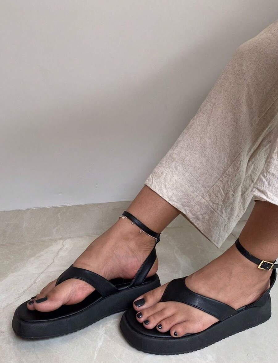 Anabela Asa Delta Women's Sandal - Black - View 1