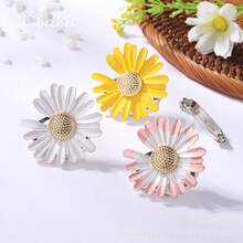 1pc Nonslip Daisy Silk Scarf Clip Brooch, Versatile Use As Clothing Accessory, Available In Multiple Colors, Unique Random Design, Suitable As Christmas, New Year, Valentine's Day Holiday Gift - Multicolor - View 11