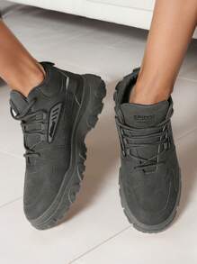 Botas de Hombre Clásicas y Tacticas: Zapatos Multifuncionales con Piel Sintética Transpirable, Suela Gruesa Antideslizante y Diseño Ergonómico. Ideal para Trabajo, Senderismo, Deportes y Estilo Casual - Gris - Ver 5