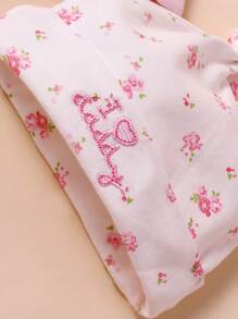 2pcs Floral "I Love Mom/Dad" Embroidered Pattern Soft Infant Beanies, Cute Newborn Baby Hat, Lovely Gift For Baby Girls - 粉色 - 查看 2
