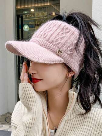 1 件女士秋冬 M 字母刺绣镂空上衣针织帽，时尚休闲耳罩万圣节