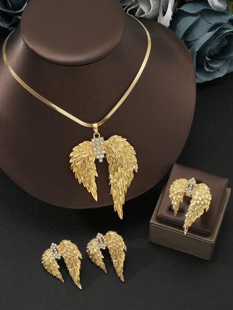 Conjunto de joyas de 4 piezas/set: collar de alas de ángel doradas de acero inoxidable + aretes + anillo