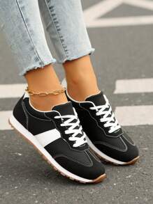 Calzado casual para mujer, nuevos zapatos de suela baja para primavera 2024, zapatos casuales de goma para mujer, zapatillas de deporte de estilo retro de suela baja para mujer, zapatos deportivos de color negro - Negro - Ver 4
