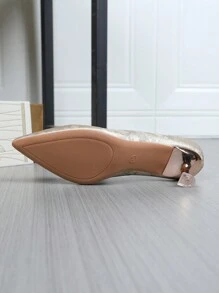 女士尖头高跟鞋，时尚细高跟鞋，穿着舒适