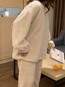 两件套简约法兰绒睡衣套装 - 柔软舒适的纯色圆领长袖上衣和松紧腰长裤，保暖舒适的女士家居服，秋冬季两件套 - 杏色 - 查看 6