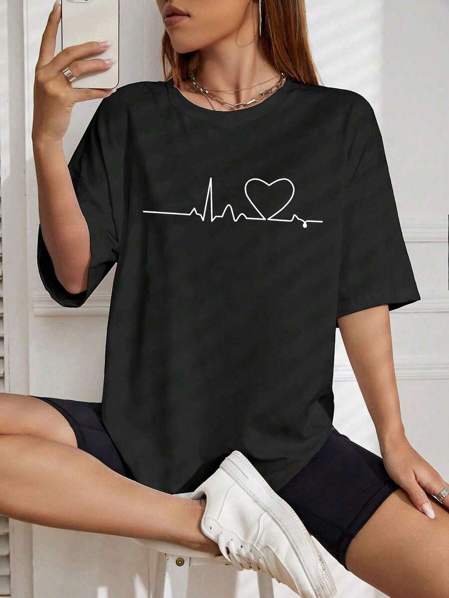 Camiseta de manga corta con estampado de corazón - Negro - Ver 1
