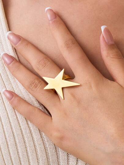 1pc Fashionable And Exaggerated Golden Five-Pointed Star Ring, Suitable For Women's Daily Decoration Or Gift Giving