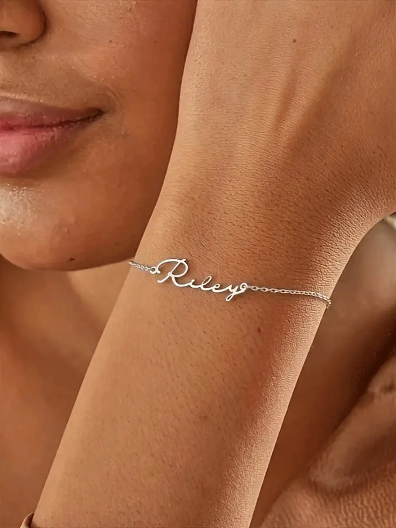 1pc Customized Name Bracelets For Women Personalized Art Style Font Name Bracelet Women Girl Jewelry Stainless Steel Custom Nameplate Bracelet Adjustable Chain Bracelet Valentine's Day Gift Unique Birthday Gifts Valentines