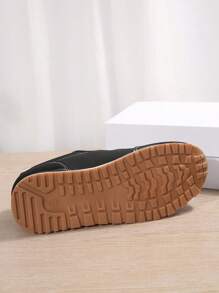 Calzado casual para mujer, nuevos zapatos de suela baja para primavera 2024, zapatos casuales de goma para mujer, zapatillas de deporte de estilo retro de suela baja para mujer, zapatos deportivos de color negro - Negro - Ver 8