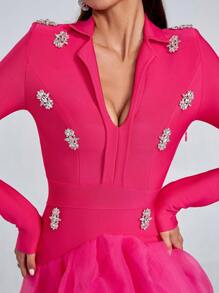 Girsdy 紫红色时尚成熟花卉刺绣深V领长袖网纱下摆连衣裙，水钻绷带迷你裙，性感夜店拉丁舞蓬蓬裙 - 玫紅色 - 查看 7