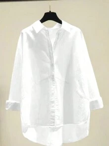 1 件女式纯色单排扣不对称下摆宽松长袖衬衫，长袖上衣