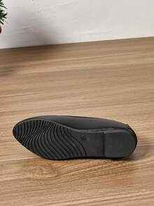 时尚新款平底一脚蹬女鞋加大码，防滑休闲乐福鞋，适合户外和日常穿着 - 黑色 - 查看 7