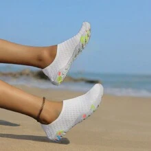 Chaussures rapides à séchage pour hommes et femmes, chaussures aquatiques, chaussures pieds nus, chaussures de plage souples à enfiler, chaussures de sport nautique d'extérieur, respirantes, légères et confortables, convenant pour la piscine, la plage, le surf, la marche et le yoga, la natation