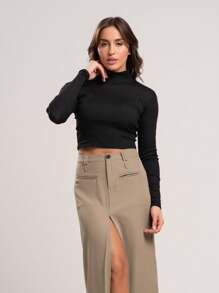 Duas Blusas Cropped Gola Alta e Manga Longa