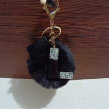 1pc Cute Letter Shaped Zinc Alloy Keychain, Keyring Spring/Summer/Autumn/Winter, Black English Letters & Fuzzy Ball Decor Car Accessories Bag Charm Backpack For School Goth Y2k Christmas Gift Ideas Bag Accessories Lanyards With Id Holder Car Accessories Bag Charms Car Teacher Friend Sister - Black + White - View 12