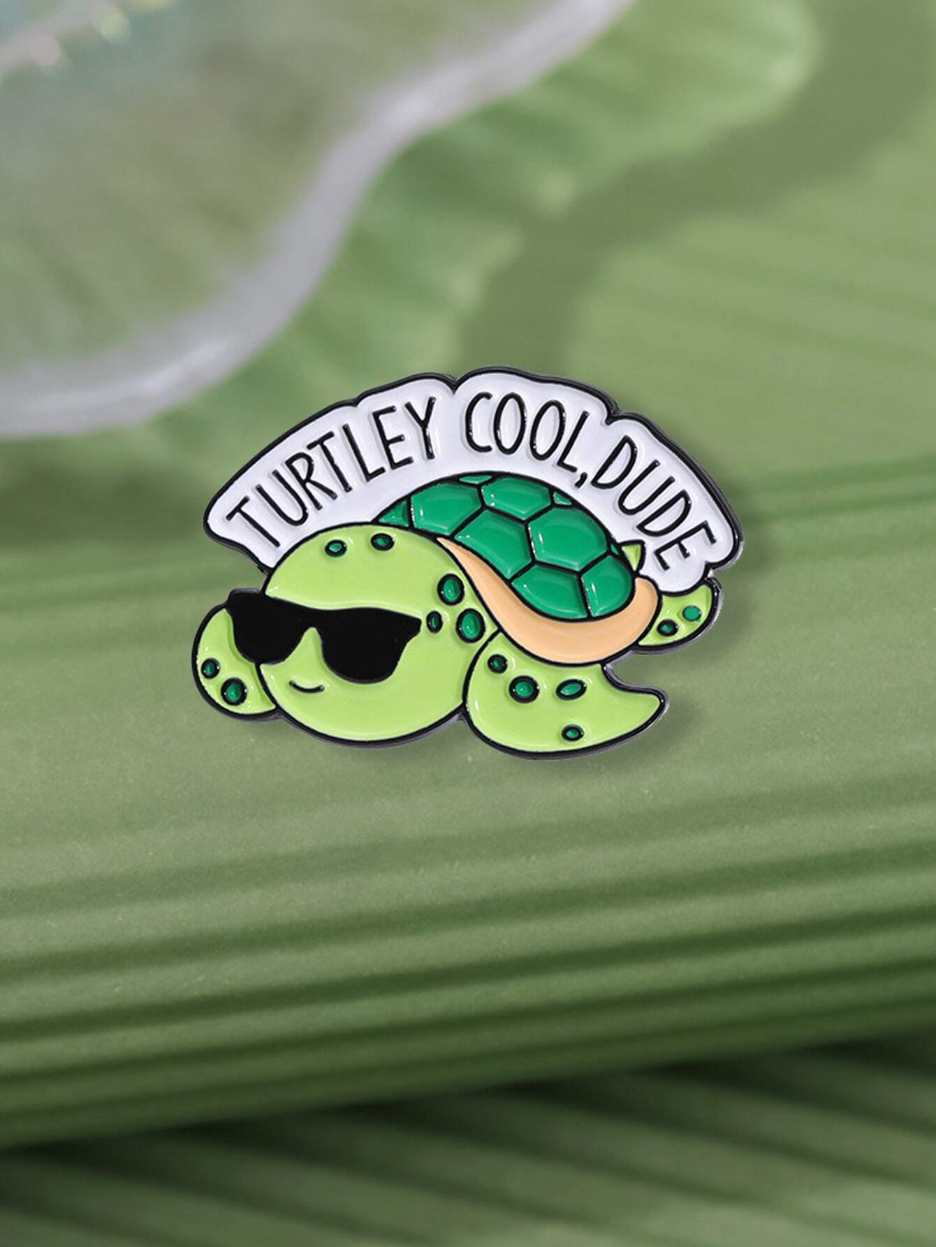 1pc Funny Turtle Enamel Pins Custom The Turtle With Gun Badges ,Cute