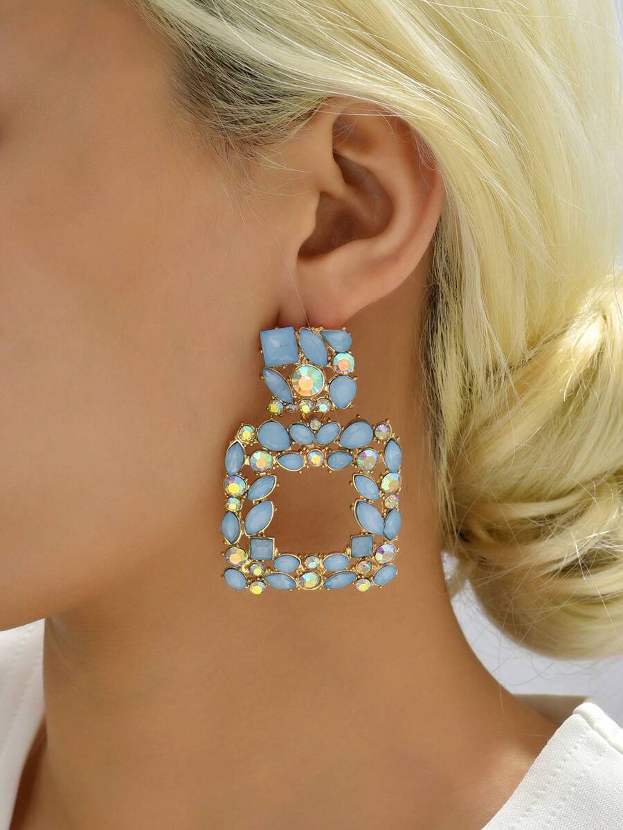 1pair Classic Square Hollow Crystal Stud Earrings, Suitable For Women Holiday Party And Daily Wear