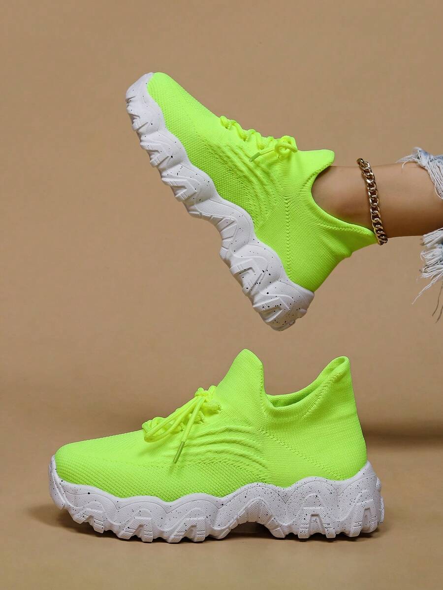 Women's Breathable Round Toe Slip-On Cushion Sneakers, Ladies' Casual Knitted Shoes - 青檸色 - 查看 1