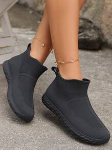 Bottes de pluie imperméables pour femmes, chaussures de pluie simples à texture tissée à la mode, style décontracté extérieur, à fond plat et coupe basse