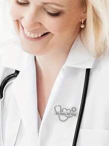 1 broșă personalizată pentru bărbați, gravată cu numele dvs., broșă cu logo personalizat, broșă cu stetoscop profesional personalizat din oțel inoxidabil pentru doctor și asistentă medicală, cadou de Ziua Tatălui, broșă personalizată, confort ușor, tonuri de pădure - Argint - Vizualizare 2
