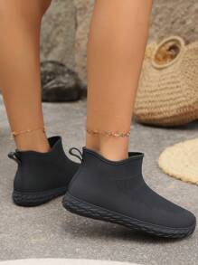 Bottes de pluie imperméables pour femmes, chaussures de pluie simples à texture tissée à la mode, style décontracté extérieur, à fond plat et coupe basse