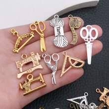 20/100 Stücke gemischter Großeinkauf von Nähwerkzeugserie, sortierter Charm Lineal Schere Nähwerkzeug Metall Vintage Anhänger für DIY Ohrringe Halsketten Schlüsselanhänger Schmuckherstellung Handwerks-Accessoires
