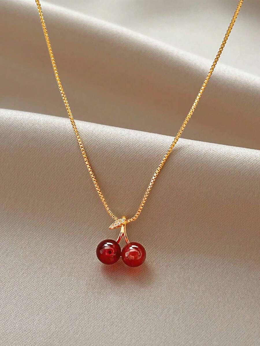 1 pièce Collier pendentif de cerise rouge haut de gamme pour femmes, simple et délicat, et élégant avec chaîne de clavicule