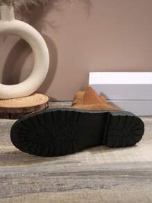 Women's Fashion Casual 3CM Flat Heel Vintage Round Toe Suede Leather Western Style Side Zipper Ankle Boots - Brown - View 9