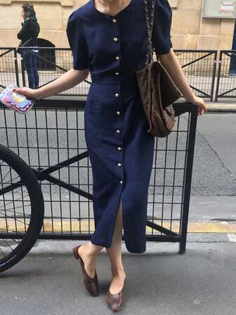 女式复古法式夏季连衣裙，腰部收紧合身亚麻中长连衣裙，带有独特细节