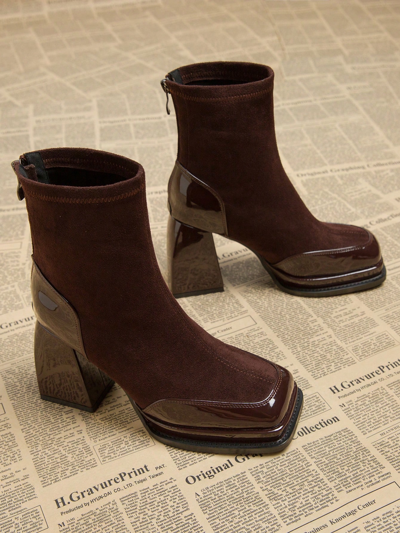 بوت جزمة أنيقة للنساء طراز أوروبي وأمريكي موديل خر...