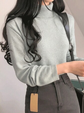 2025新款韩版时尚高领保暖别致灰色毛衣