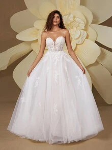 Deep V-Neck Spaghetti Strap Romantic Floral Lace Embroidered Elegant Tail Design Wedding Dress, Bridal Outdoor Beach Wedding Party - White - View 5