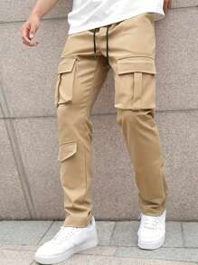 Pantalones cargo rectos de unicolor con cordón y bolsillos para hombre