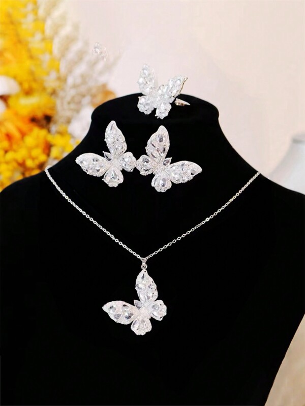 4 pièces/Set Collier, Boucles d'oreilles et Bague assortis en Papillon Entièrement Strass, Luxe et Brillant. Idéal pour un port quotidien ou de soirée des Dames. Cadeau parfait pour la Saint-Valentin pour la Petite Amie, Maman, Mère, Fête des Mères