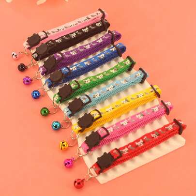 5 件随机奇异卡通图案宠物项圈 - 可调节，佩戴舒适，安全扣，铃铛和可爱的吊坠增添乐趣 - 必备宠物配件，适合猫咪