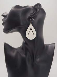 1 cặp bông tai gỗ hình cây thông Noel sáng tạo, ngôi sao và con nai - phong cách khác nhau - Xem 5