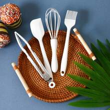 A Set Of Four High-Temperature Resistant Silicone Kitchenware, Silicone Scraper, Heat-Resistant Clip, Oil Brush, Egg Beater, Non Stick Kitchenware, DIY Baking Cake Tools, Kitchenware Set, Mini Four Piece Set - White - View 5