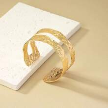 1 件简约双层锤纹手镯适合女性 - 金色 - 查看 9