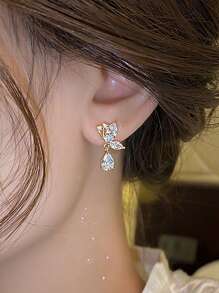 1 Cặp Hoa tai bướm hình giọt nước thời trang cao cấp cá nhân hóa dành cho phụ nữ Thích hợp cho phụ nữ đeo trong cuộc sống hàng ngày, du lịch chụp ảnh đường phố, tham dự tiệc, tiệc tùng, đám cưới và các dịp khác. Đây cũng là hoa tai cô dâu và phụ kiện cưới Halloween - vàng vàng - Xem 3