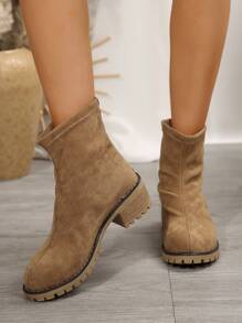 OEM Plus Size 2024 Autumn New Arrival Cross-Border Thick Heel Fashion Boots Pointed Toe Ankle Boots For Women