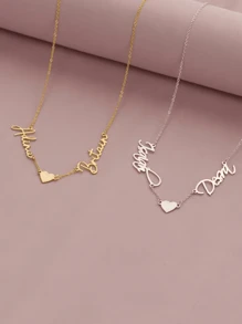 1 pièce Collier pendentif en forme de cœur personnalisé avec multi-nom personnalisé pour couple ou nom de famille, en lettres anglaises et chiffres, or, argent. Stylé, mode d'automne, vintage, unisexe, simple et décontracté. Idéal pour les cadeaux pour elle, copain, copine, papa, maman, famille, amis, pour les anniversaires, les remises de diplômes, les bals, les fêtes, les fournitures scolaires, la rentrée, le bureau, l'école, la classe, les cadeaux d'enseignant, l'université, les collègues, les chambres d'étudiant, les professeurs, les garçons et les filles, les adolescents, les élèves de collège, de lycée, d'université, les étudiants débutants, de deuxième année, de classes inférieures.