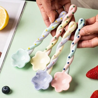 1/4 piezas Cucharas de helado con forma de flor de cerámica, cucharas largas para revolver, cucharas lindas de cocina, cucharas de café, cucharas kawaii para postre y helado para fiestas, bodas, vajilla para restaurantes, hogar, regalos de Navidad, artículos escolares