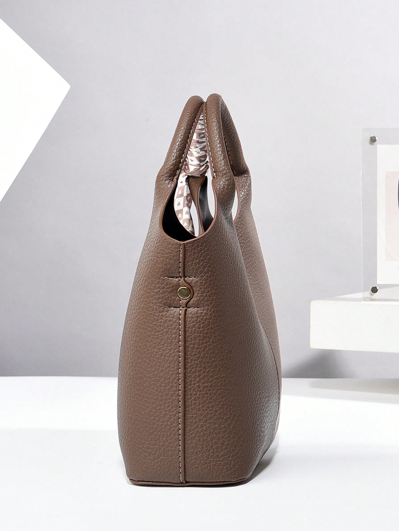 حقيبة يد نسائية من الجلد الصناعي – اللون الخاكي بن...