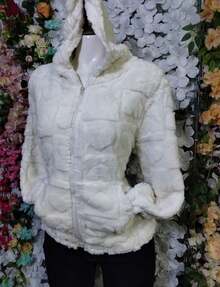 SUDADERA TELA POLAR BASIC CORAZONES SIMULADOS - Crema - View 5
