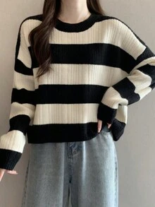 Otoño e invierno de las mujeres retro de punto de rayas de cuello redondo suéter jersey - Blanco y Negro - Ver 4