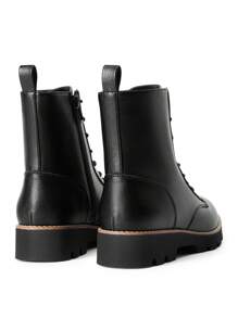 Women's Combat Ankle Boots: Lace-Up Design With Lug Sole Fashion Booties Valentines - 黑色 - 查看 3