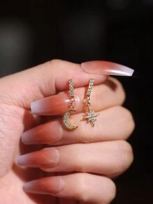 1 chiếc khuyên tai hình ngôi sao và mặt trăng bát giác sáng bóng không đối xứng bằng bạc Sterling 925 mạ vàng 18K - Quà tặng thích hợp cho bạn gái trong các buổi hẹn hò, tiệc tùng và tiệc tùng - Vàng - Xem 4