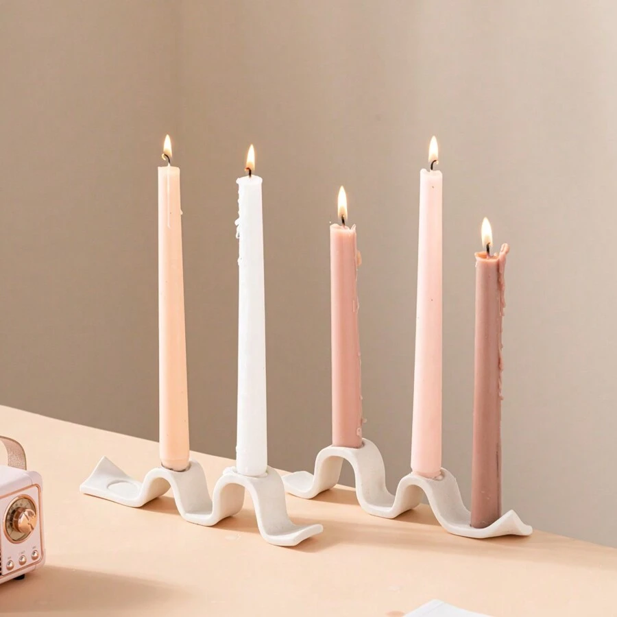 1 Stück weißer einzigartiger Keramik-Kerzenhalter im europäischen Stil, kreative Ornamente und Kunsthandwerk für Hochzeitstisch, Party, Wohnzimmer, Büro, Schlafzimmer, moderne Heim- und Bürodekoration, Tischdekoration, Raumdekoration, Dekoratives Geschenk, Heimdekoration, Blumenvase, Tischmittelpunkt